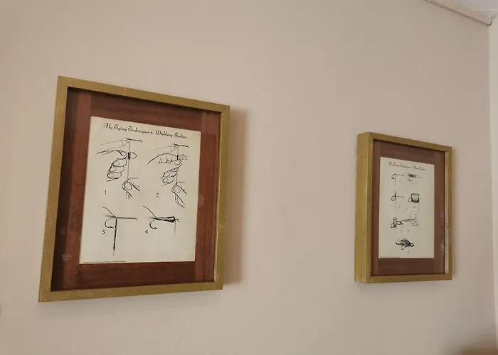 Ben Levy House Suite, Village *